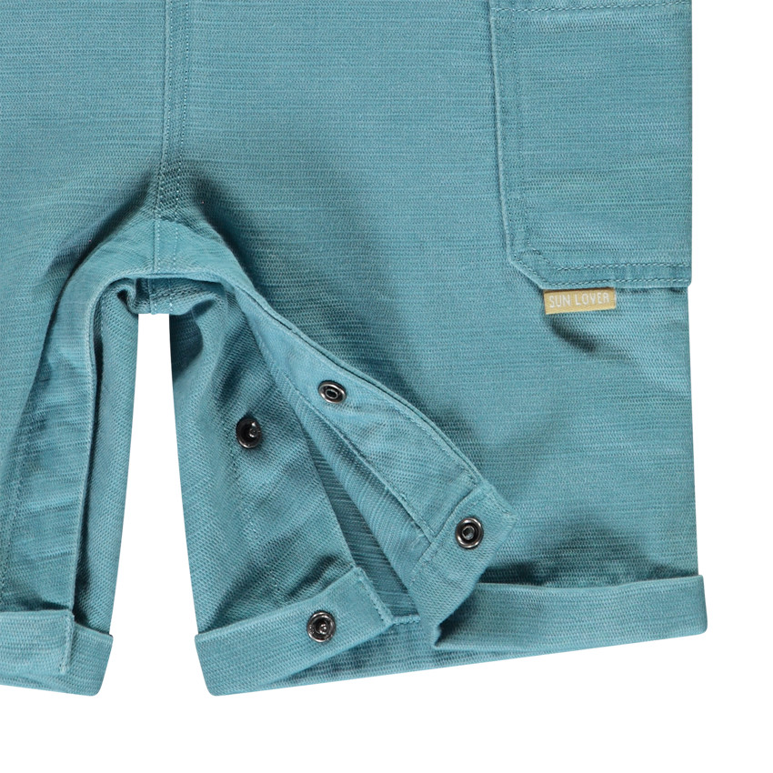 Salopette corta de tela slub lisa para bebé niño 