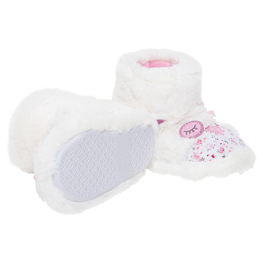 Zapatillas de andar por casa con pelo sintético en forma de botines. 