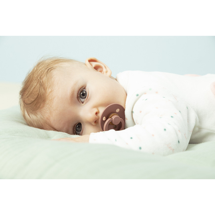 Pelele de  terciopelo estampado conejos 