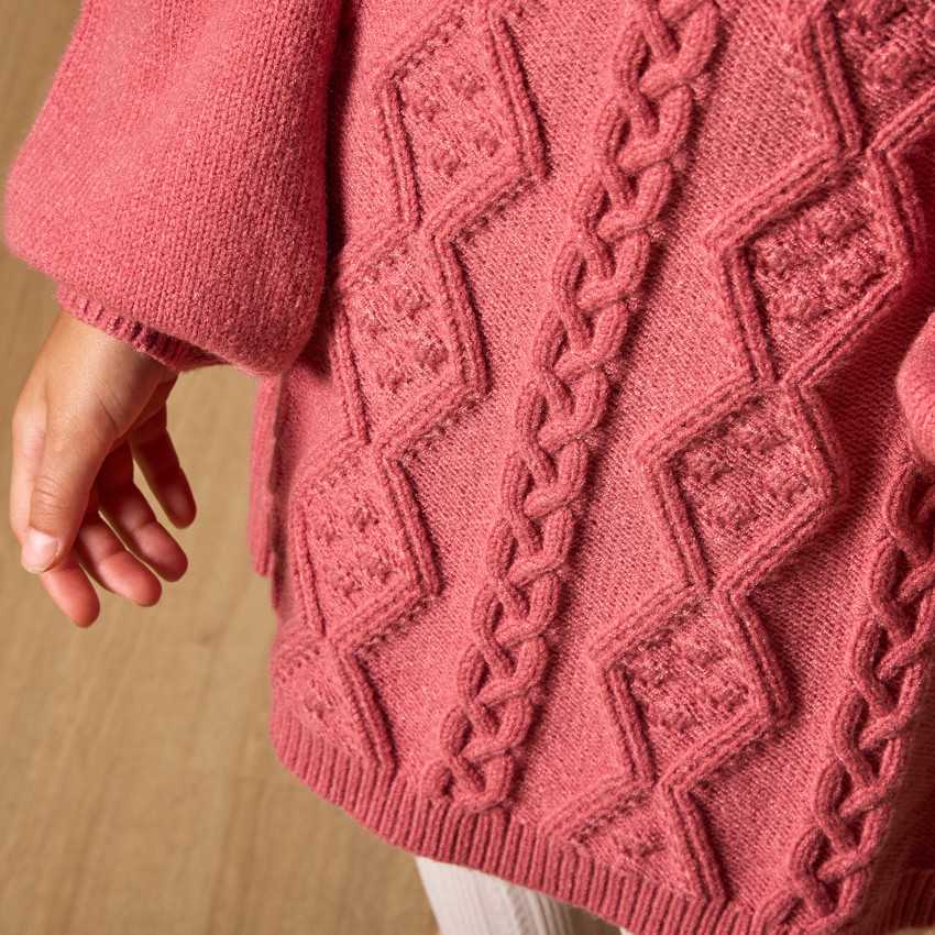 Vestido de punto con volantes y mangas largas para niña 