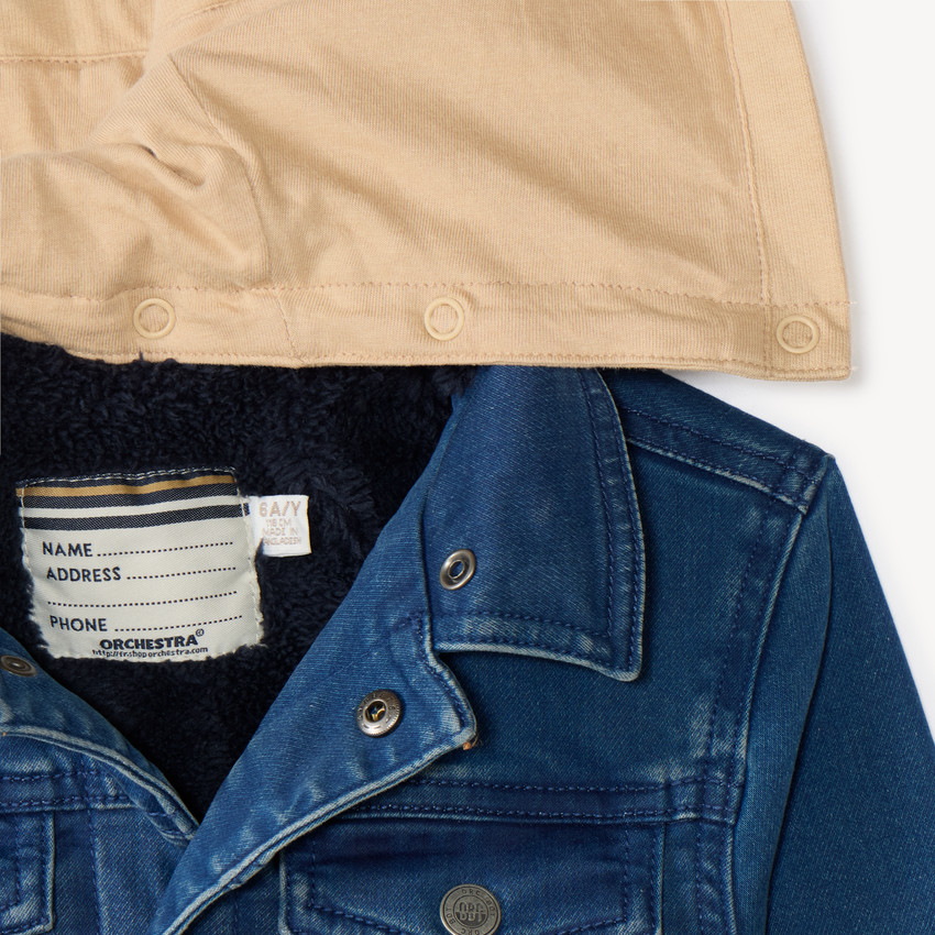 Chaqueta de mezclilla forrada de sherpa con capucha desmontable para niño. 
