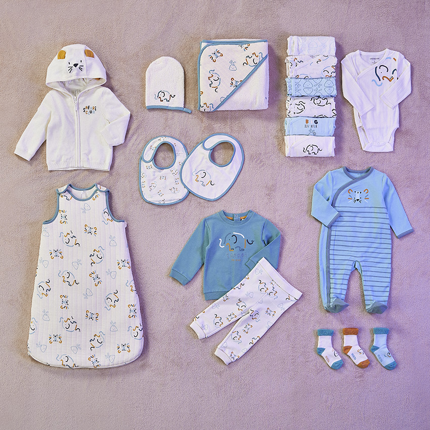 Pack de 7 bodies de manga larga con estampado de elefantes para bebé niño con diferentes aberturas según la edad.  Additional Pack de 7 bodies de manga larga con estampado de elefantes para bebé niño con diferentes aberturas según la edad.