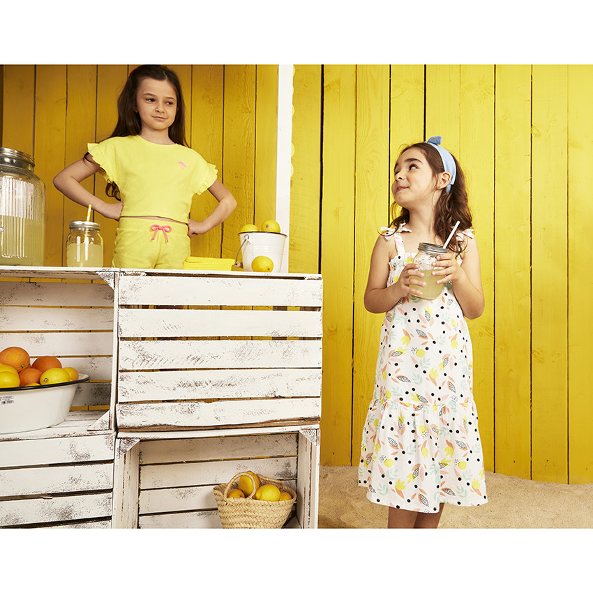 Conjunto de 2 piezas de camiseta y short de felpa para niña 
