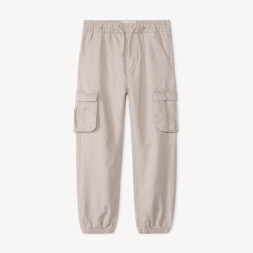 Pantalón jogger estilo cargo niño 
