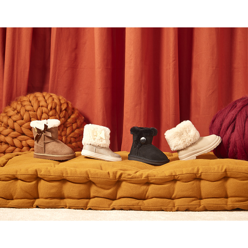 Botines de ante sintético forrados con botón decorativo para niña  Additional Botines de ante sintético forrados con botón decorativo para niña