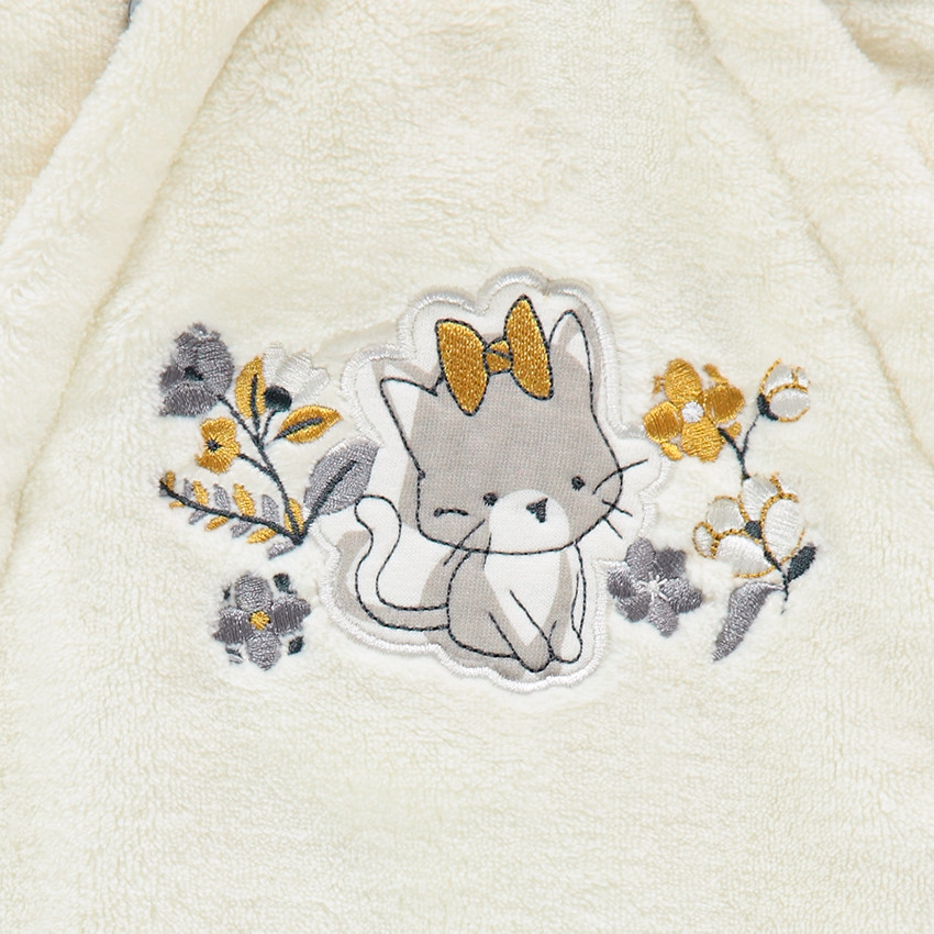 Buzo de borreguito con forro de punto y estampado all-over 