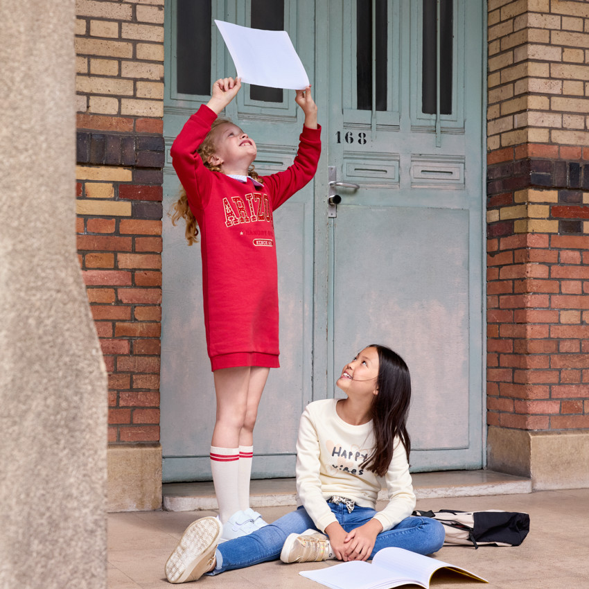 Vestido de molleton fantasía con cuello de camisa para niña 