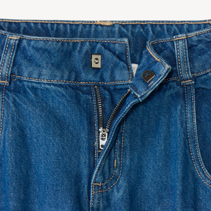 Jean niño cargo suelto en denim 