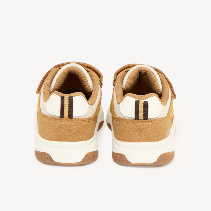 Zapatillas deportivas niño con triple velcro 