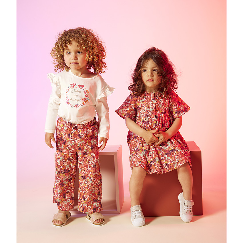 Vestido de manga corta en tela estampada de flores para niña bebé 