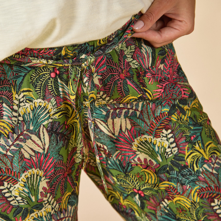 Pantalón fluido con cinturón anudado y estampado de hojas para mujer 