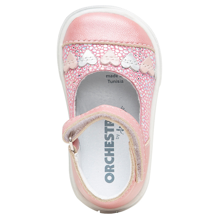 Merceditas de cuero rosa brillante con aplicaciones con forma de corazón 