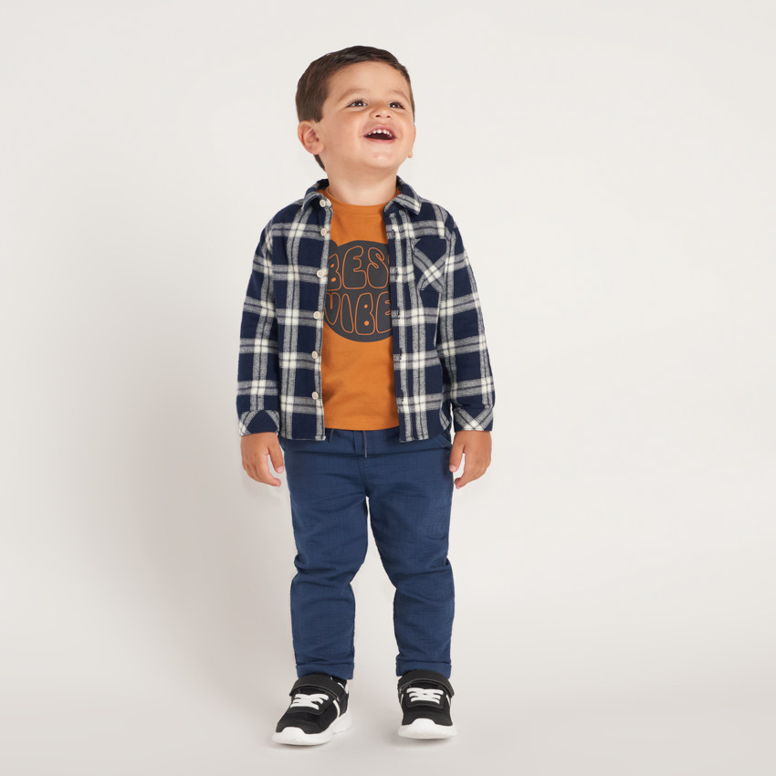 Camiseta de manga larga para bebé niño con estampado de oso. 