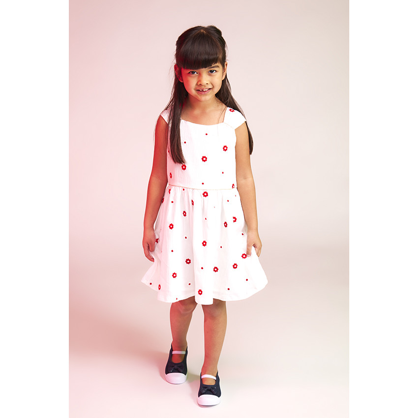 Robe manches courtes en tulle avec broderies fleurs pour fille 