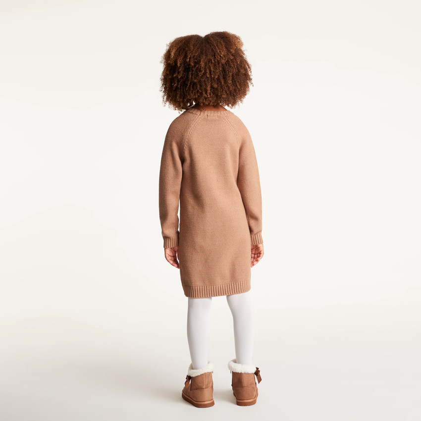 Robe tricot de niña con mangas largas y efecto nudo. 