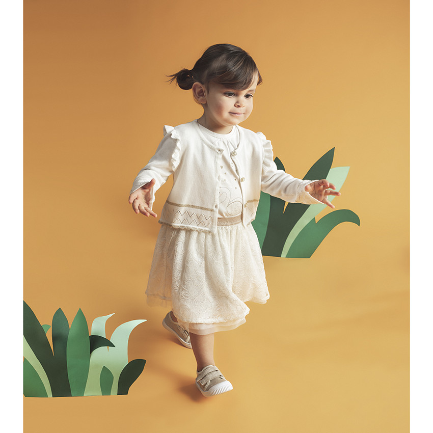 Camiseta de manga corta con volantes y cisne estampado 