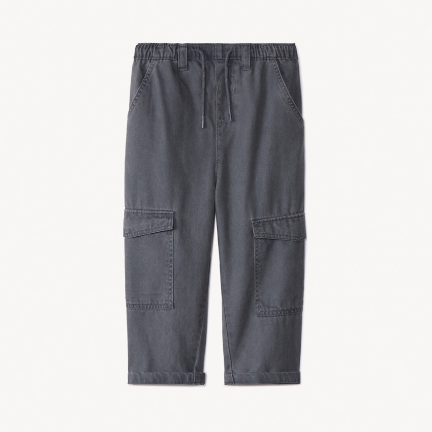 Pantalón liso con bolsillos cargo para bebé niño 