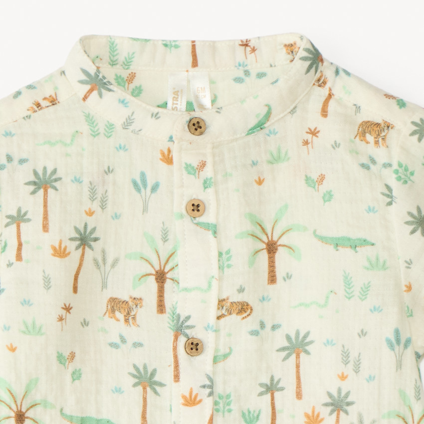 Conjunto corto de 2 piezas, camisa y bermuda con estampado tropical para bebé niño. 