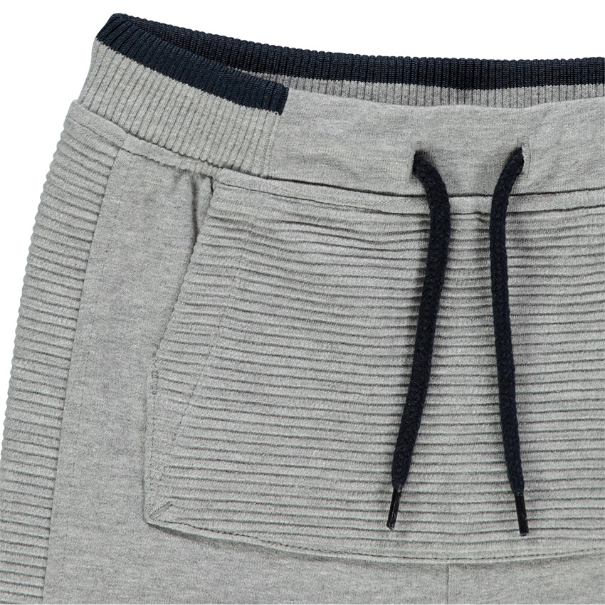 Conjunto camiseta manga corta estampado animal y bermudas 