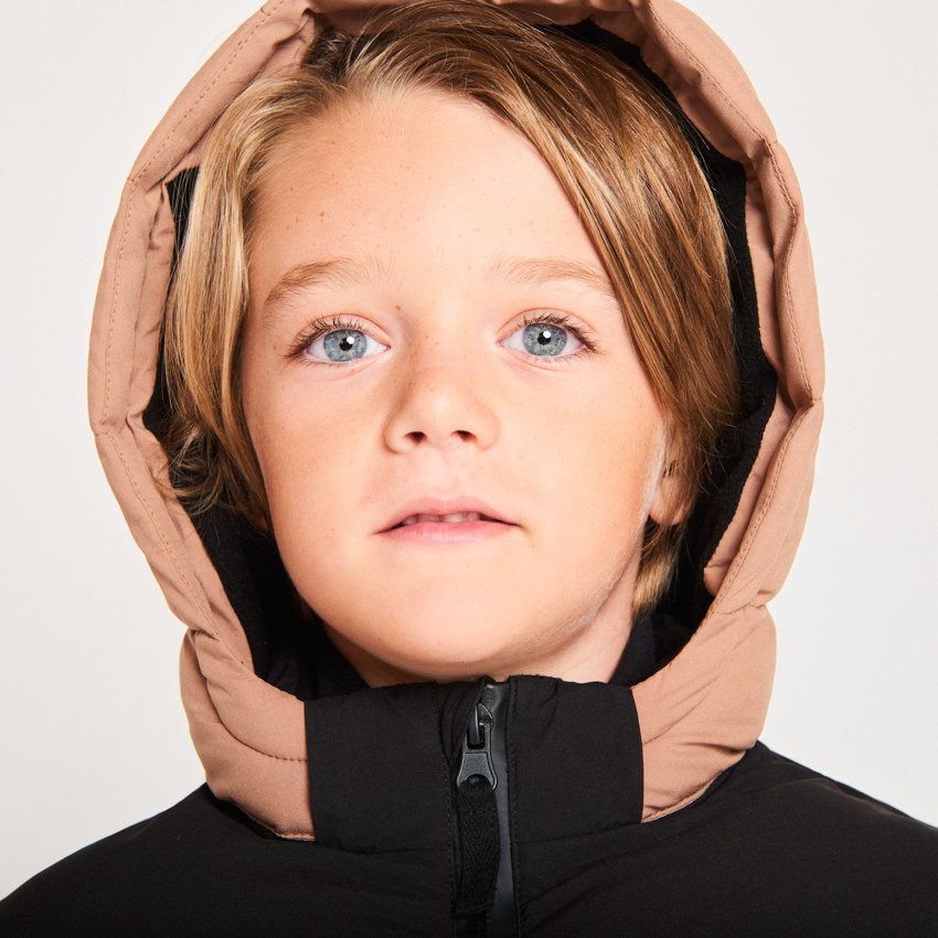 Anorak acolchado efecto color block para niño 