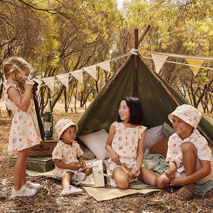 Combishort en tetra estampado fantasía vacaciones para niña 