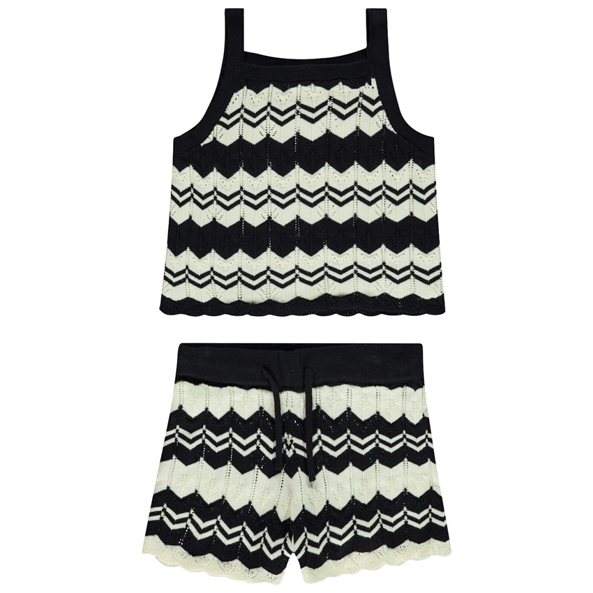 Conjunto camiseta sin mangas y short de crochet fantasía para niña  Additional Conjunto camiseta sin mangas y short de crochet fantasía para niña