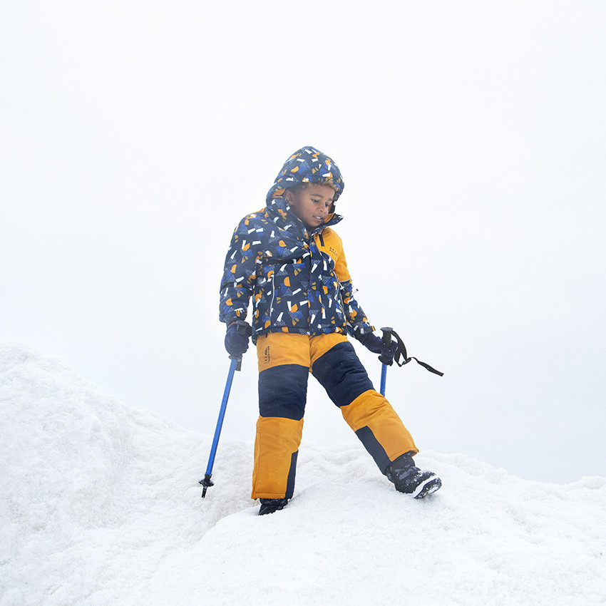 Cazadora de esquí impermeable con estampado gráfico all-over 
