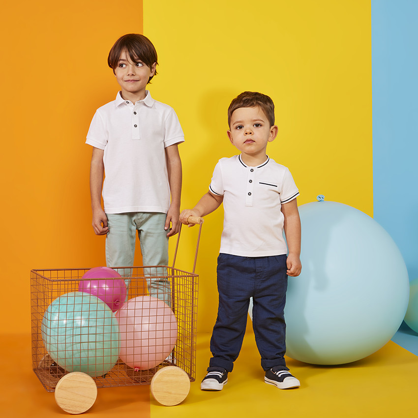 Pantalón slim liso efecto arrugado para niño 