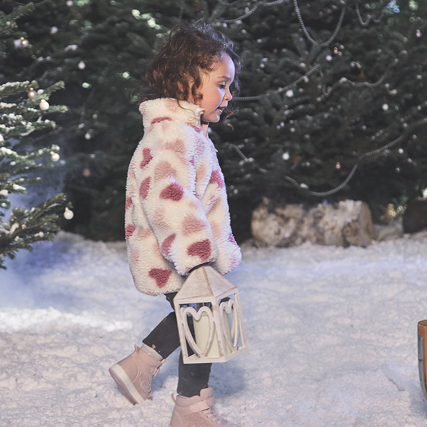 Chaqueta de sherpa con estampado de corazones para niña bebé 