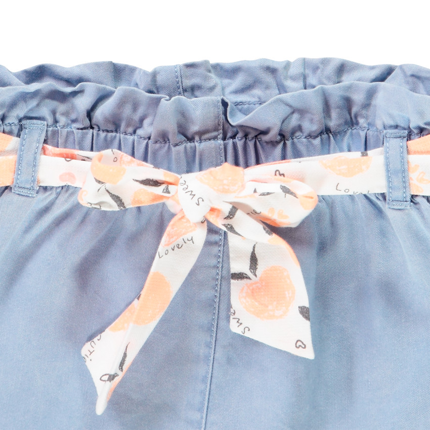 Short en twill délavé avec ceinture et broderie pour bébé fille 
