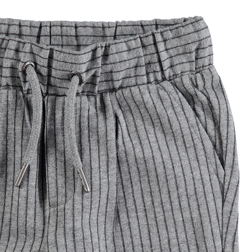 Pantalón de chándal con raya diplomática  Additional Pantalón de chándal con raya diplomática
