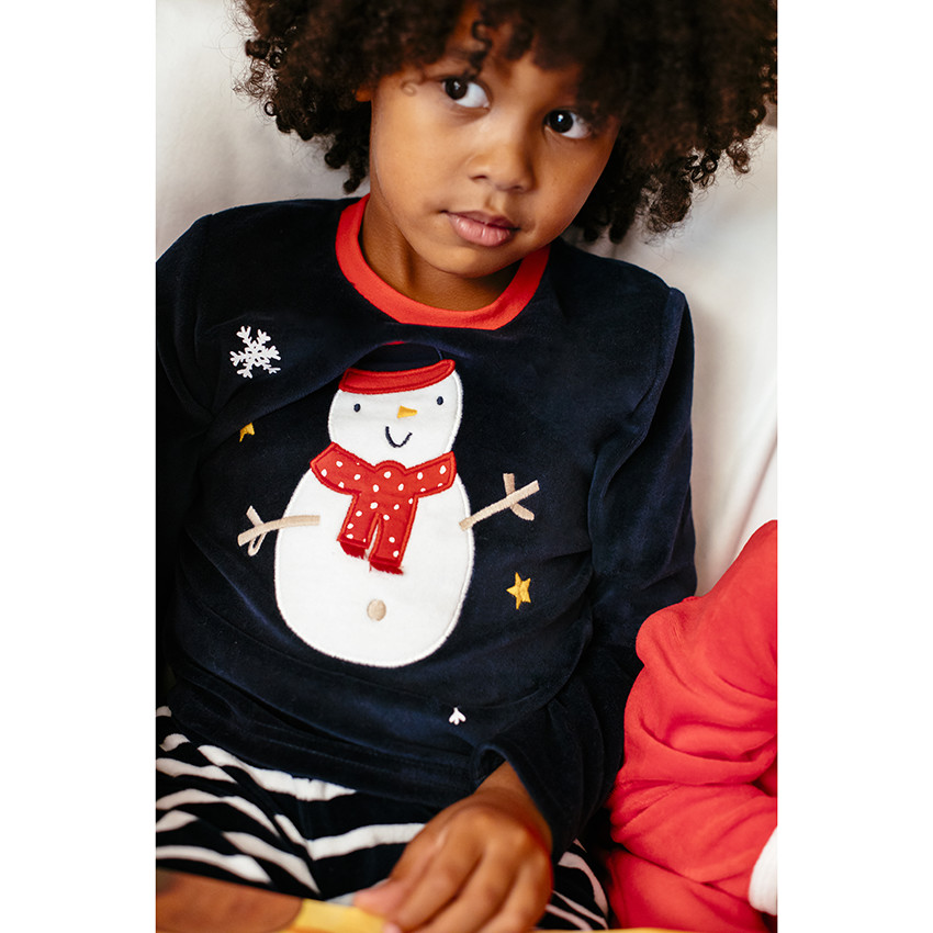 Pijama de terciopelo espíritu de Navidad con pantalón de rayas 