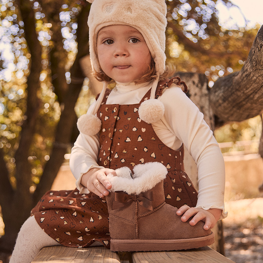Botas forradas de ante para bebé niña 