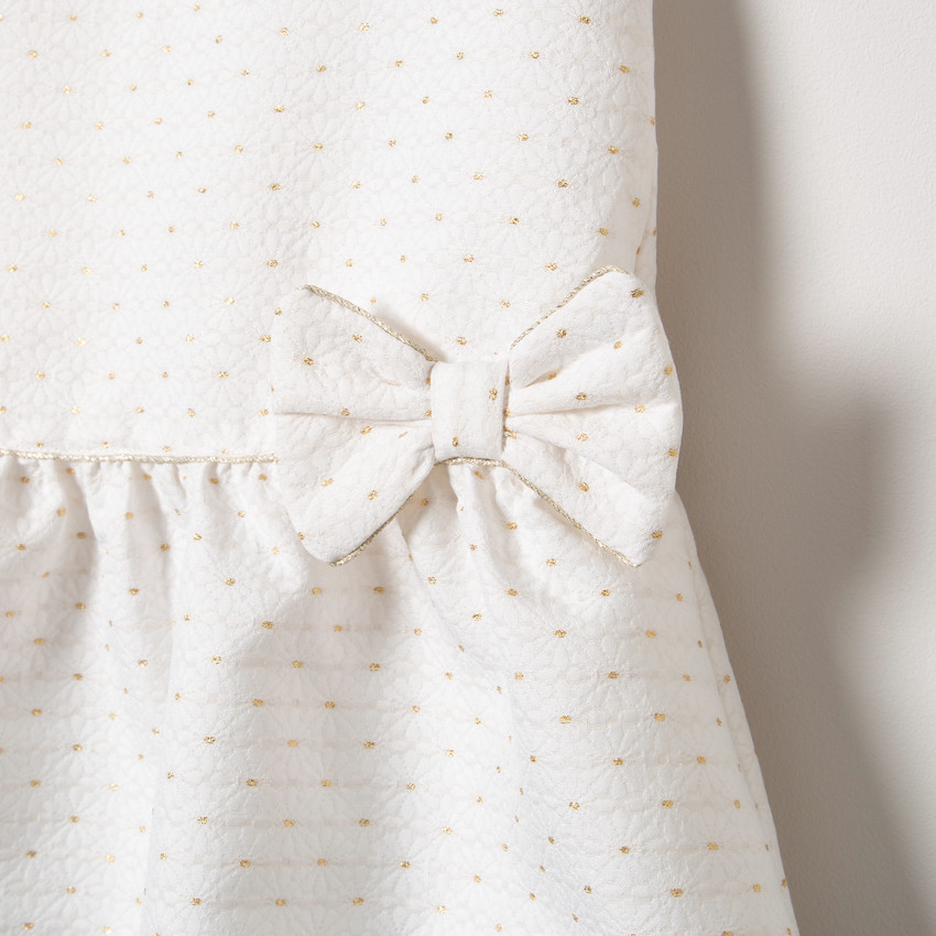 Vestidos sin mangas con lunares dorados y lazo 