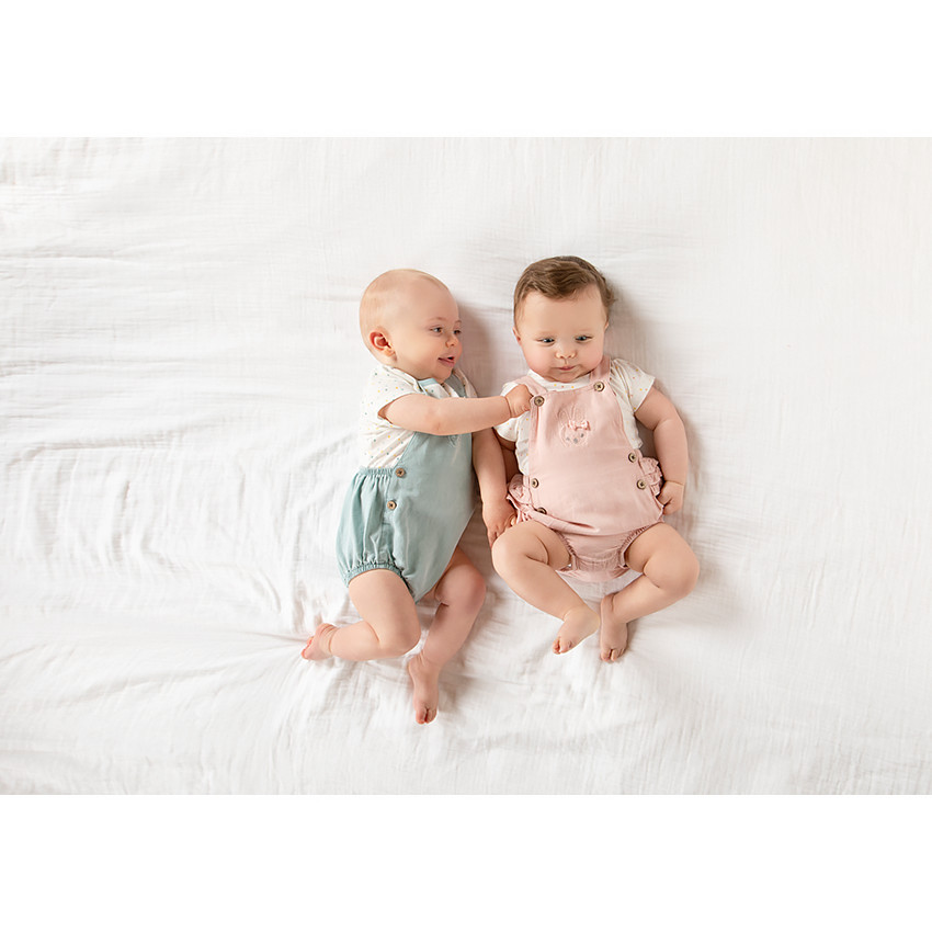 Conjunto camiseta + pichi para niña bebé 