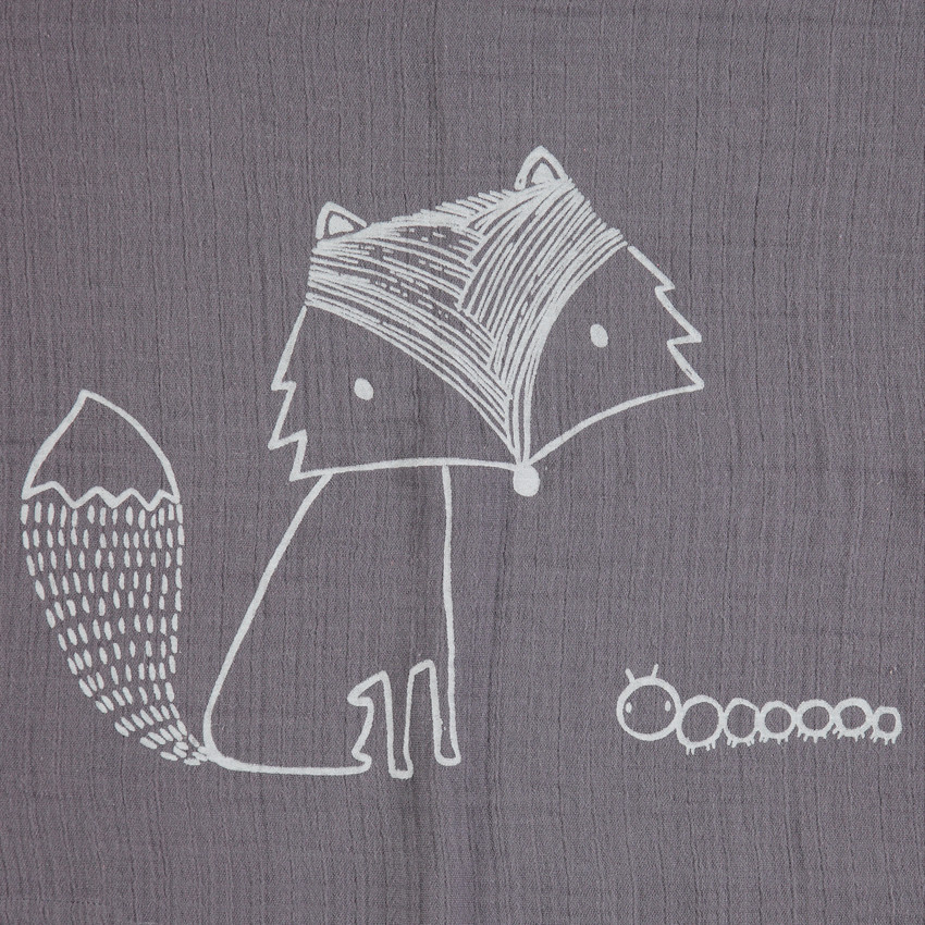 Lote de 3 muselinas de gasa de algodón con motivos de animales del bosque. 