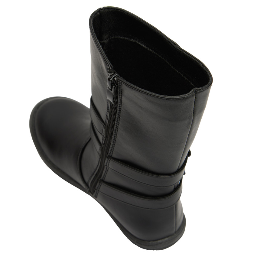 Botines de niña con cremallera y tiras con corazones 