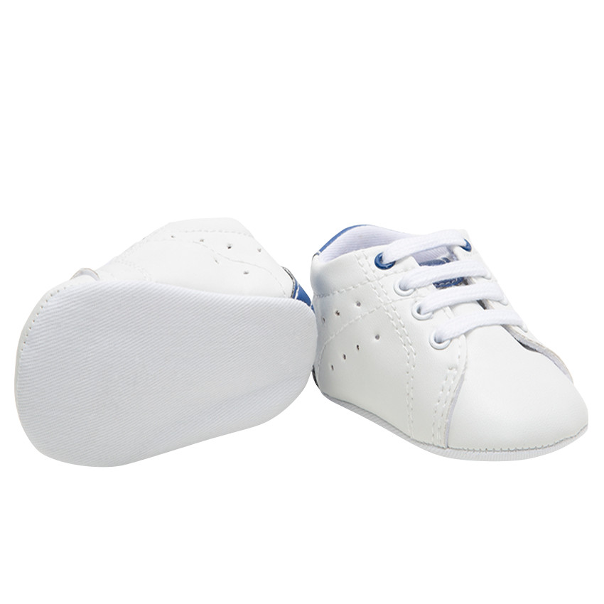 Zapatillas bajas suaves efecto cuero con cordones 