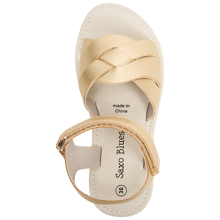 Sandalias doradas con amplias tiras cruzadas para niña 