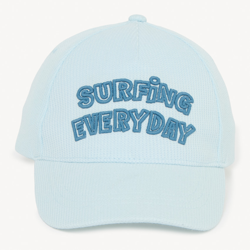 Gorra de punto con bordado divertido para niño 