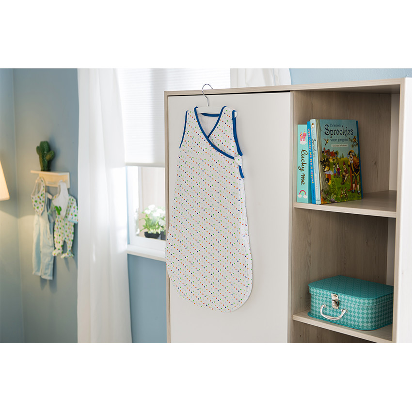 Saquito de punto sin mangas con estampado all-over 