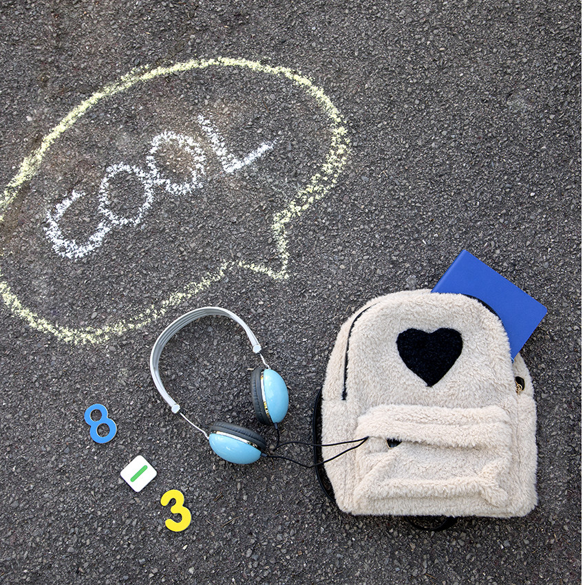 Mochila efecto borreguillo con corazón bordado  Additional Mochila efecto borreguillo con corazón bordado