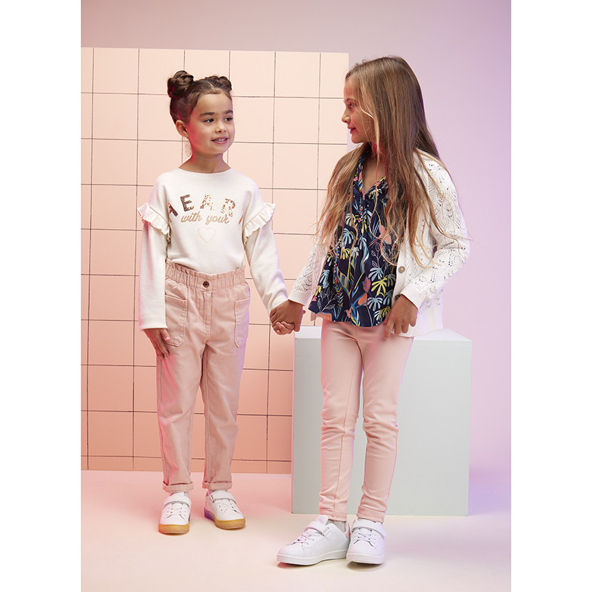 Sudadera de punto cortada y cosida con detalles de lentejuelas para niña 