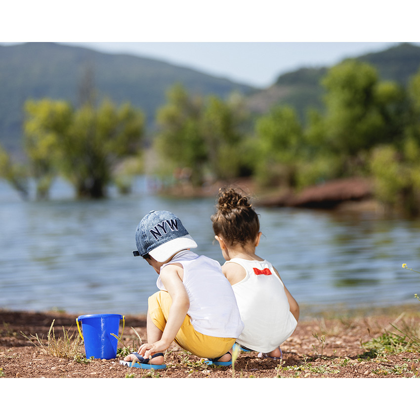 Conjunto de playa tirantes + short de felpa para bebé niña 