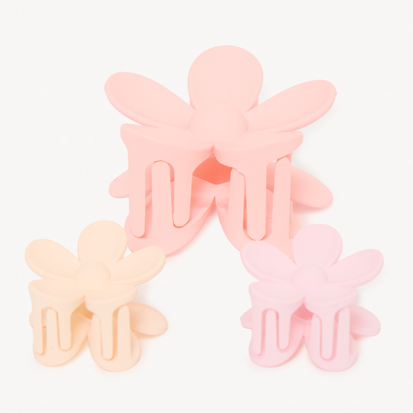 Lote de 3 horquillas con forma de flor para niña. 