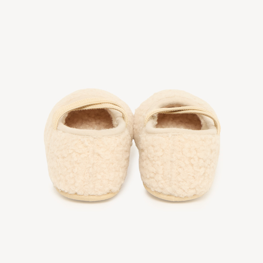 Zapatillas de bebé niña en rizo 