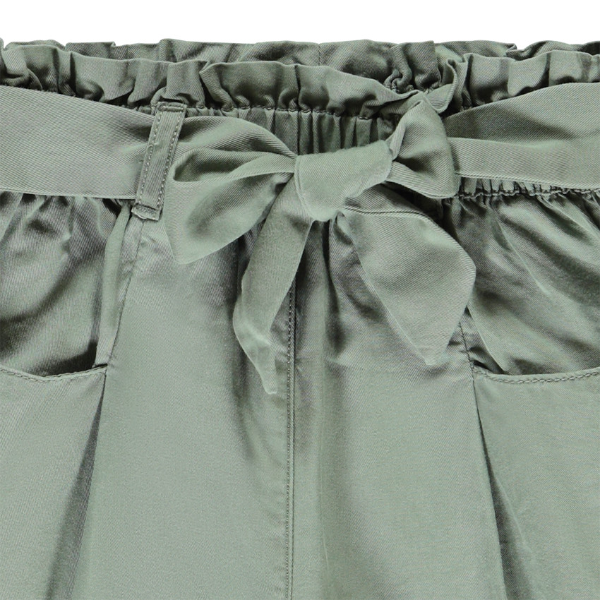 Short de tiro alto en Twill con cinturón para atar para niña 