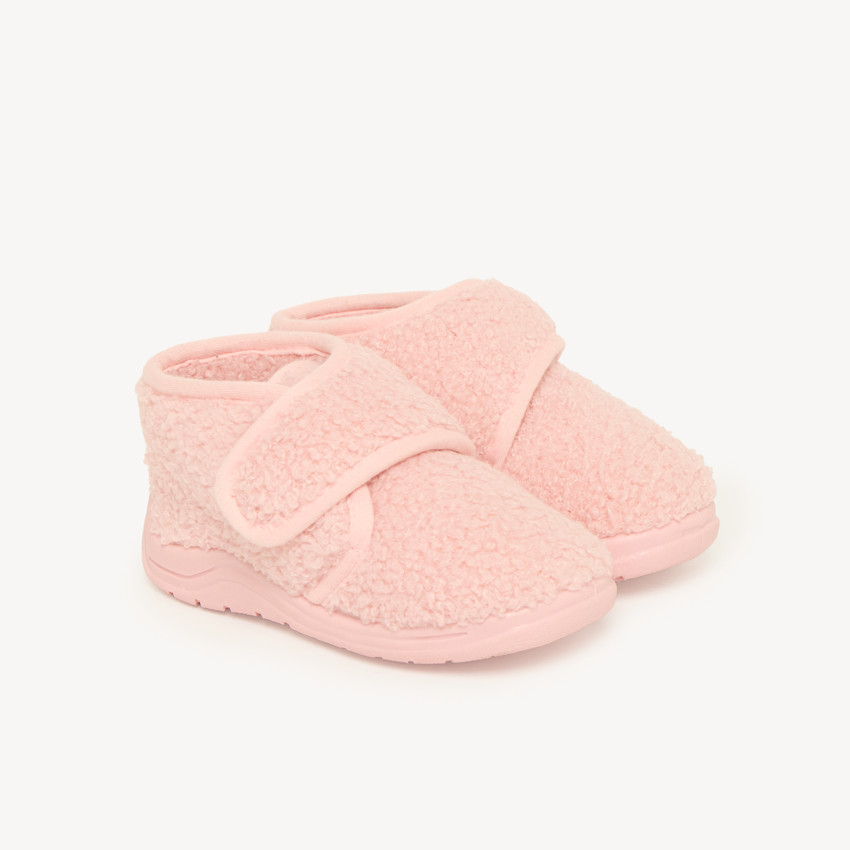 Botines de peluche para bebé niña en rosa 