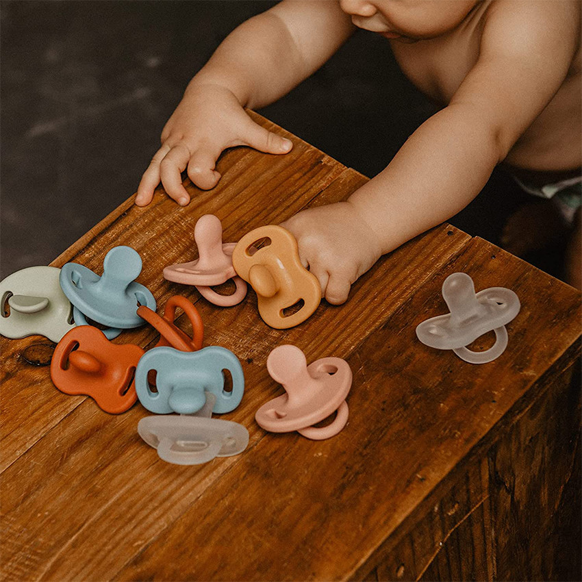 Sucette réversible en silicone Colour Essence 0-6M Bleu  Additional Sucette réversible en silicone Colour Essence 0-6M Bleu