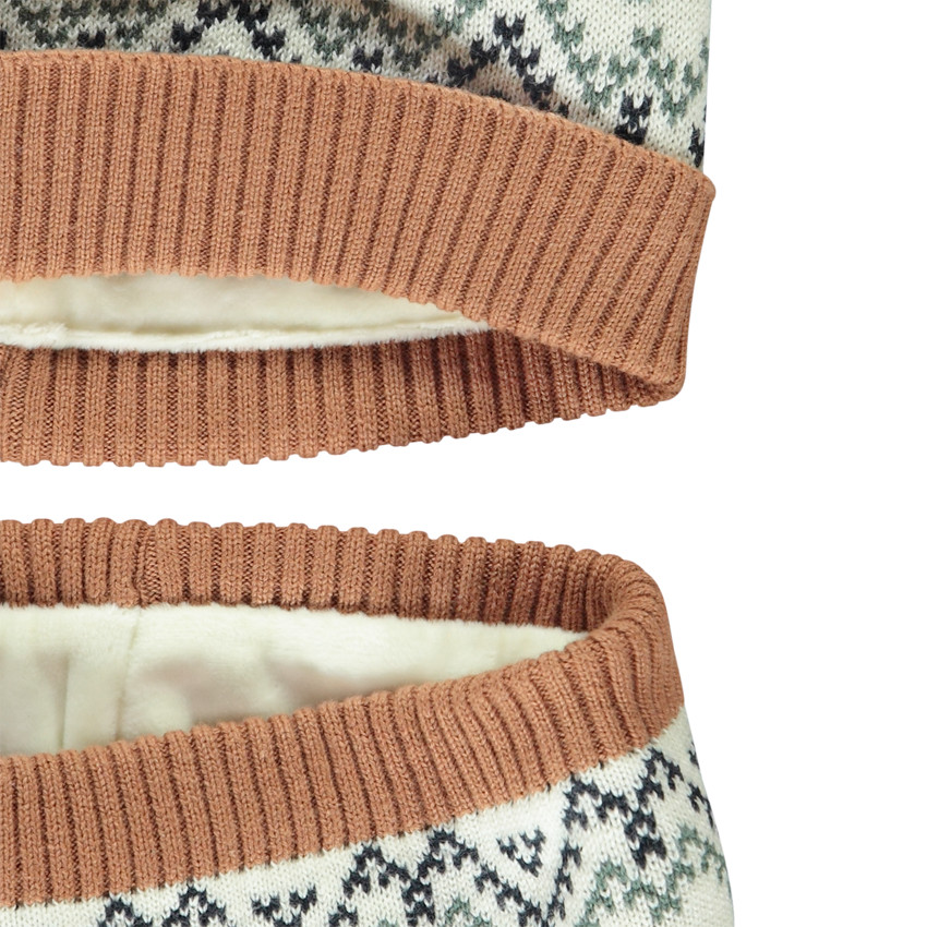 Conjunto gorro y bufanda de punto jacquard con motivos de abetos para bebé niño  Additional Conjunto gorro y bufanda de punto jacquard con motivos de abetos para bebé niño